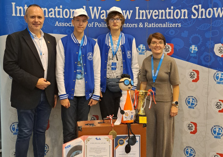 Nasze sukcesy na międzynarodowym konkursie IWIS