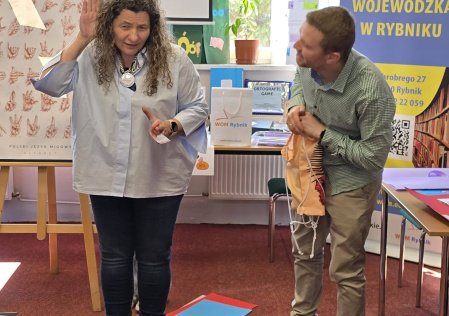 Migać znaczy rozumieć – dzieci odkrywają język, który łączy ludzi