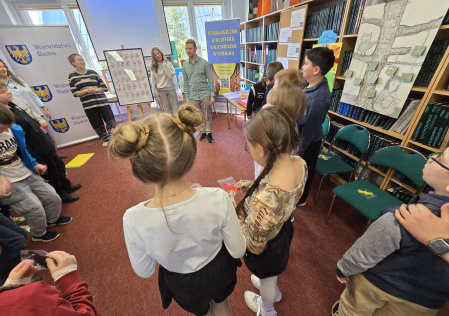 Migać znaczy rozumieć – dzieci odkrywają język, który łączy ludzi