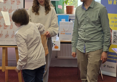 Migać znaczy rozumieć – dzieci odkrywają język, który łączy ludzi