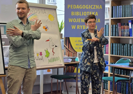 Migać znaczy rozumieć – dzieci odkrywają język, który łączy ludzi