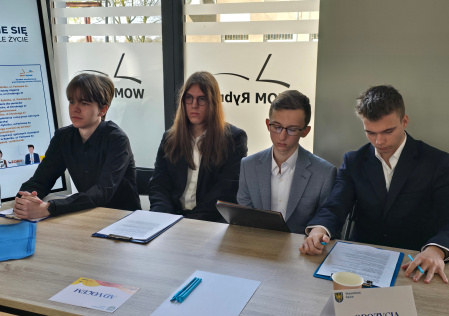 Młodzi mówią, my słuchamy. Debata oksfordzka w Rybniku jako lekcja życia