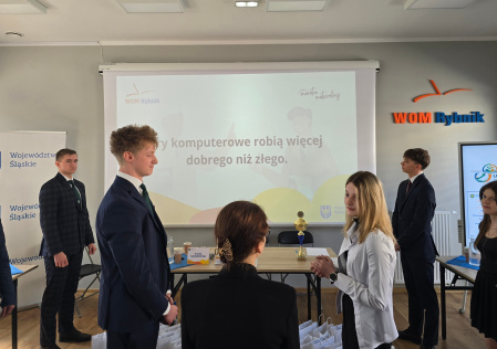 Młodzi mówią, my słuchamy. Debata oksfordzka w Rybniku jako lekcja życia