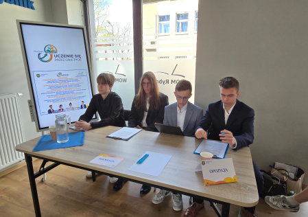 Młodzi mówią, my słuchamy. Debata oksfordzka w Rybniku jako lekcja życia