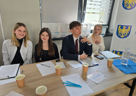 Młodzi mówią, my słuchamy. Debata oksfordzka w Rybniku jako lekcja życia