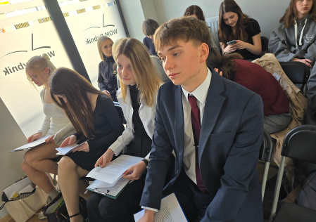 Młodzi mówią, my słuchamy. Debata oksfordzka w Rybniku jako lekcja życia