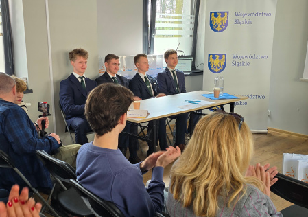 Młodzi mówią, my słuchamy. Debata oksfordzka w Rybniku jako lekcja życia