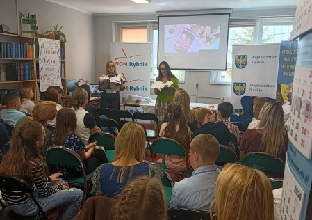 Kulinarny dialog pokoleń - czyli jak rodzinne przepisy łączą pokolenia i uczą przez całe życie