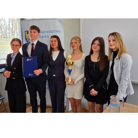 Młodzi mówią, my słuchamy. Debata oksfordzka w Rybniku jako lekcja życia